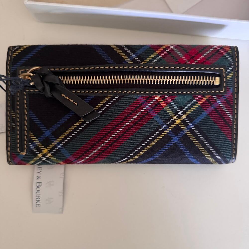 ❌SOLD❌ Dooney & Bourke Continental Clutch Wallet in Tartan Plaid New in Box - Picture 2 of 7